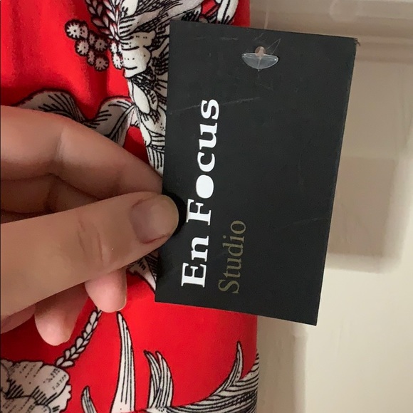 Dress - Picture 4 of 4